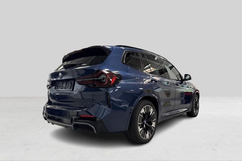 BMW iX3 Charged Plus M-Sport