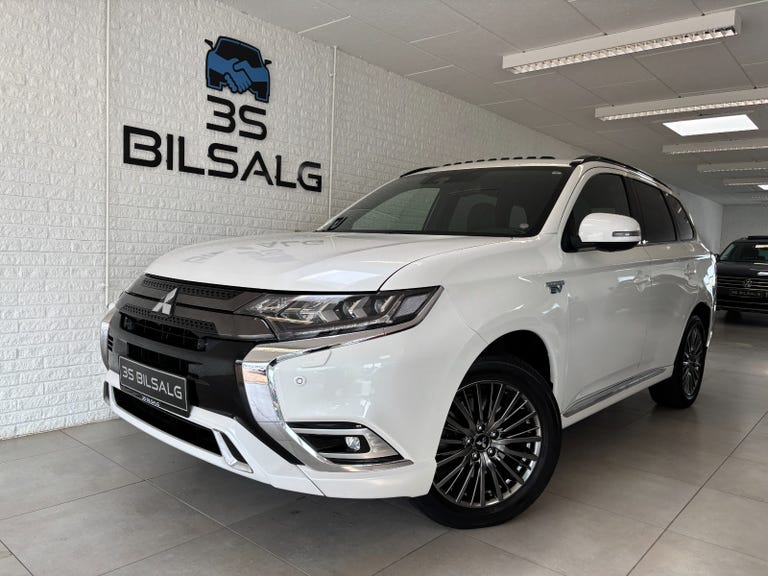 Mitsubishi Outlander PHEV Instyle CVT 4WD