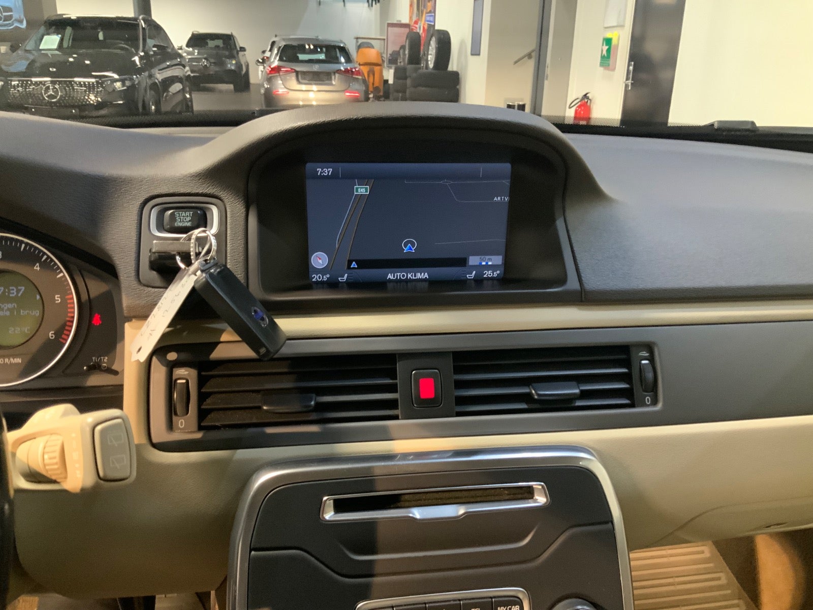 Volvo XC70