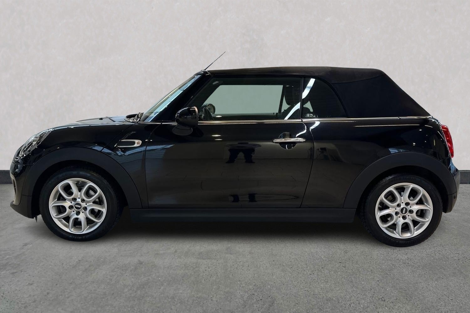 Billede af MINI Cooper 1,5 Essential Cabriolet aut.