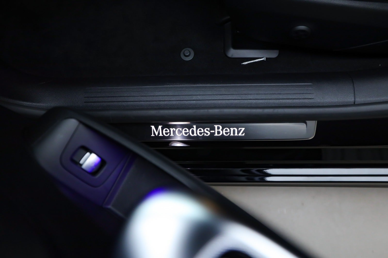 Mercedes-Benz EQE 350+