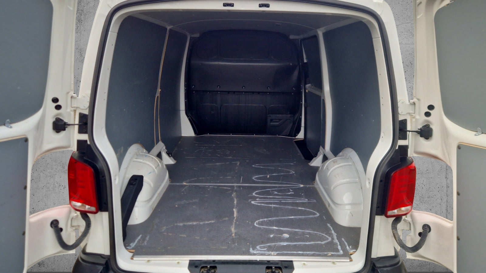 Billede af VW Transporter 2,0 TDi 150 Kassevogn DSG lang