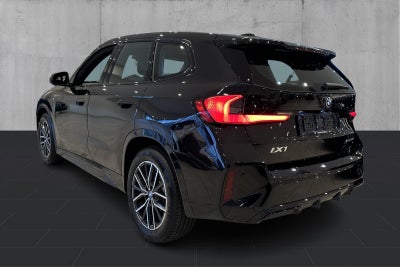 BMW iX1 eDrive20 M-Sport BMW iX1 eDrive20 M-Sport - 2