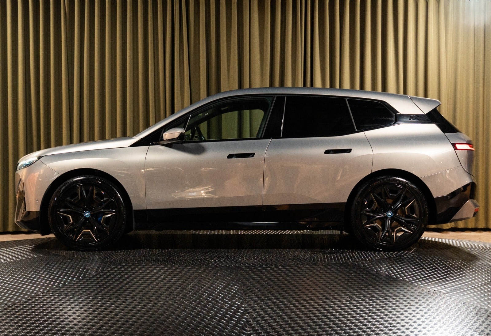 Billede af BMW iX  xDrive40