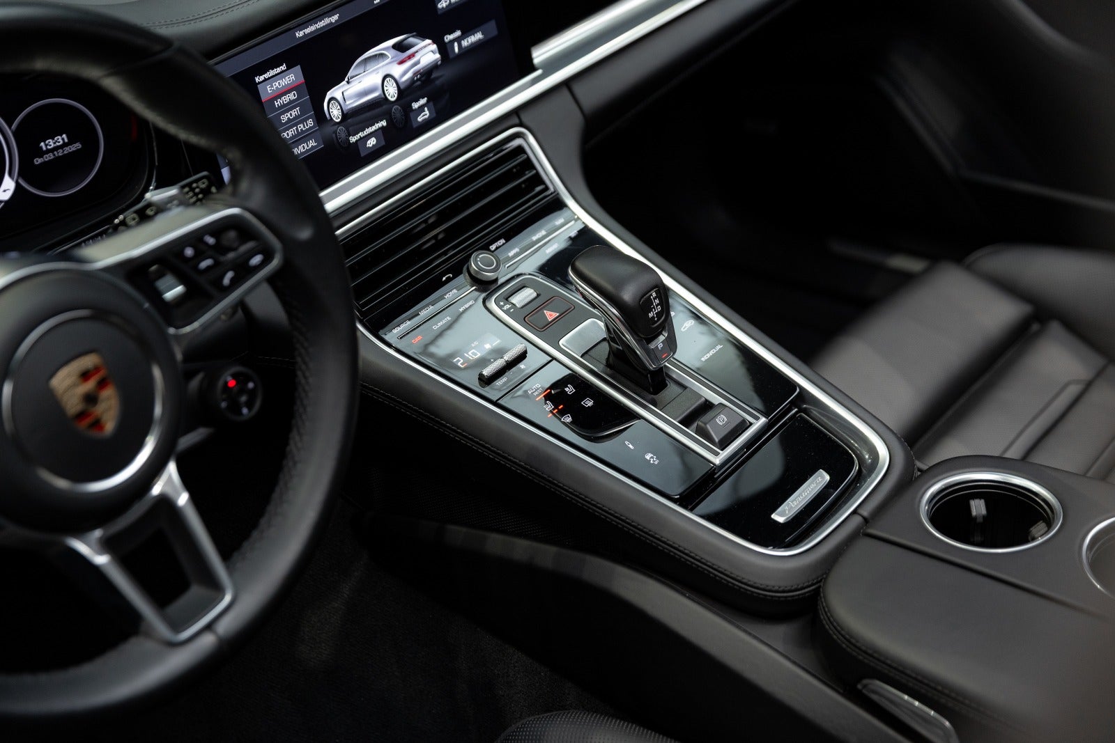 Gallery image 13 of 18