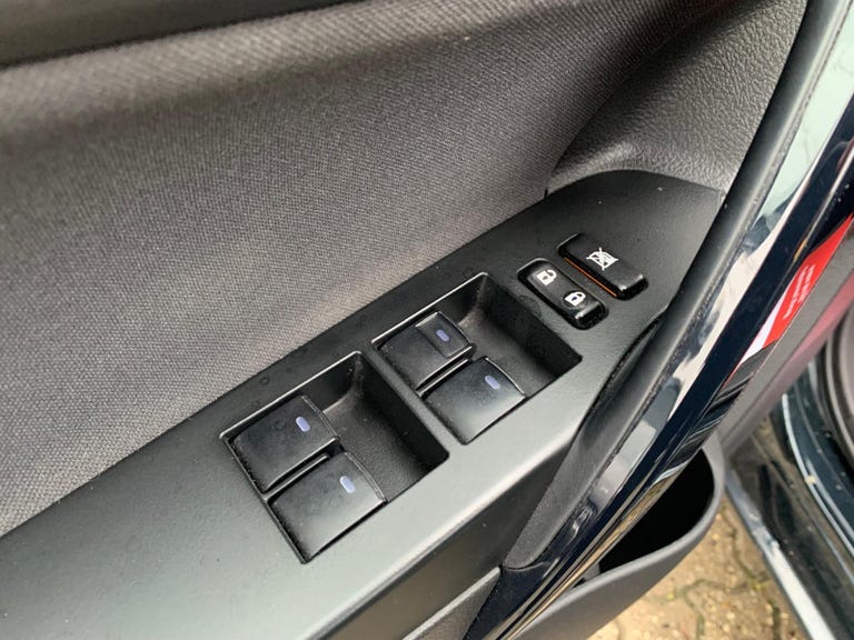 Toyota Auris Hybrid Style Touring Sports CVT