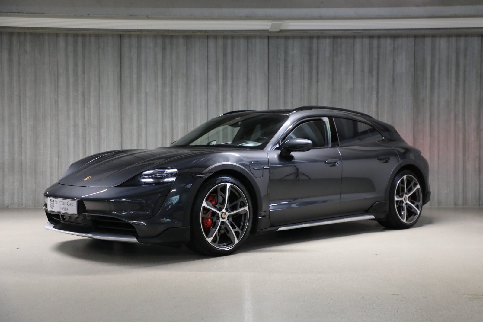 Porsche Taycan 4S Performance+ Cross Turismo