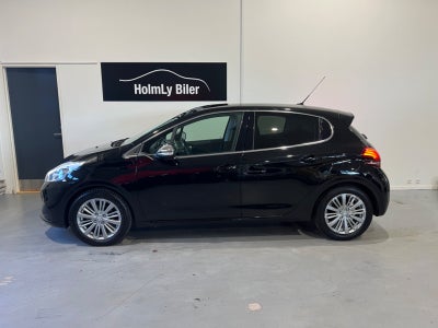 Peugeot 208 PureTech 82 Allure Sky
