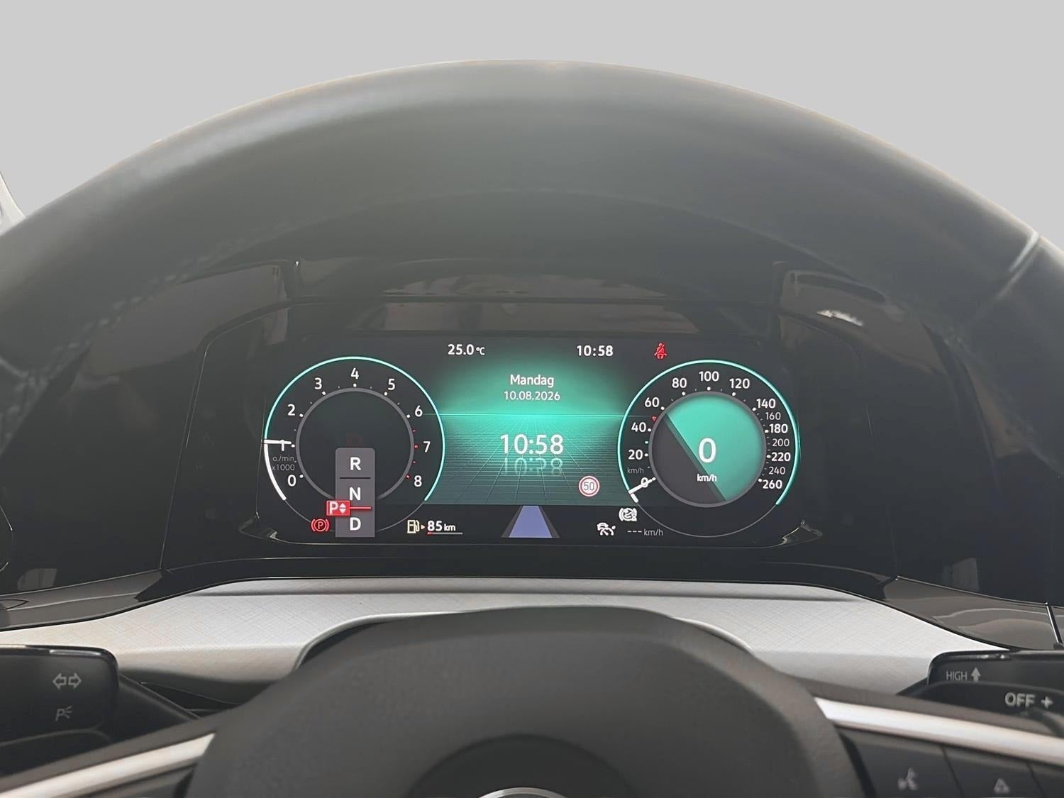 Billede af VW Golf VIII 1,5 eTSi 130 Life Variant DSG