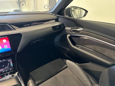 Audi e-tron S-line quattro