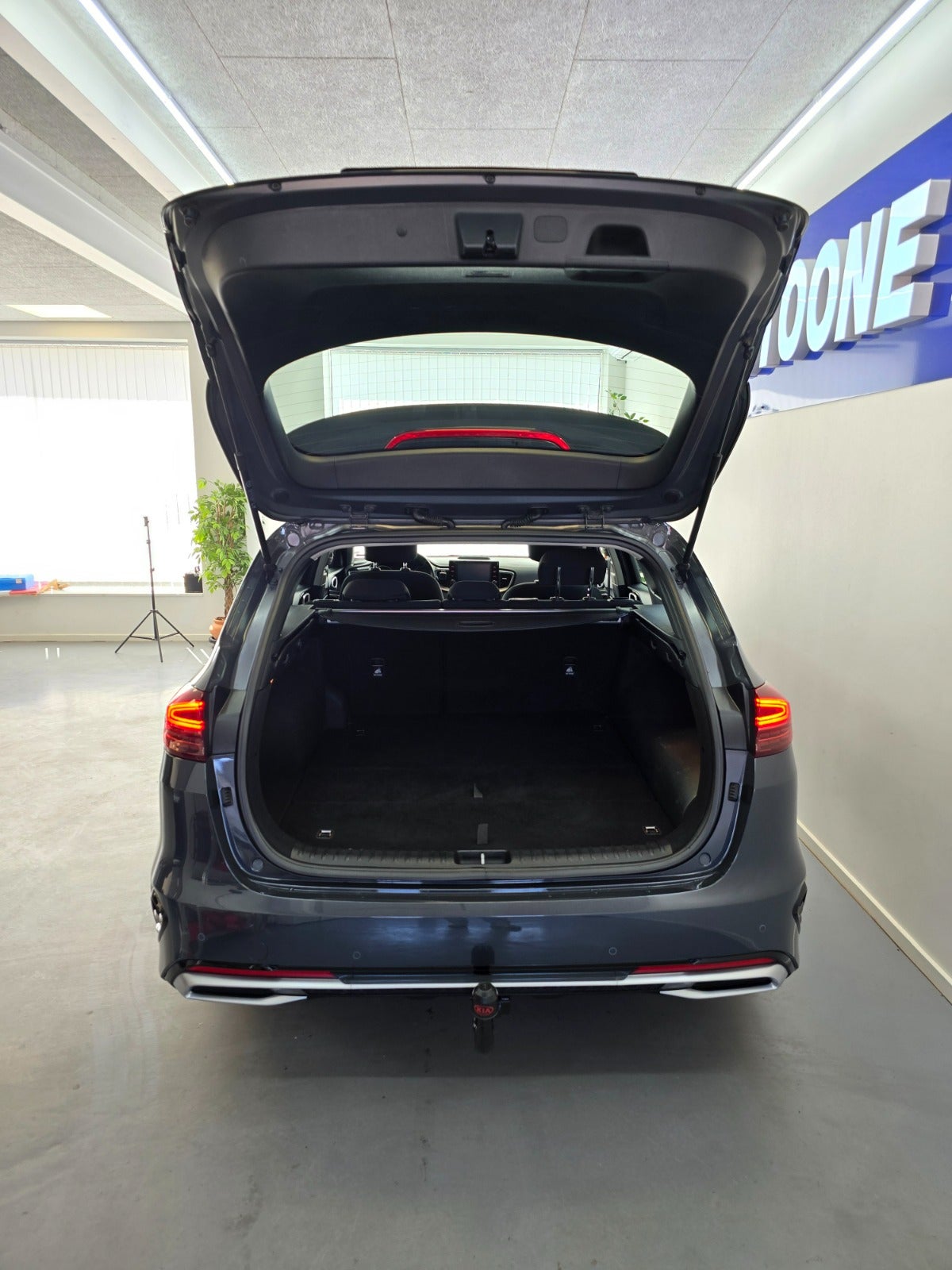 Billede af Kia Ceed 1,6 PHEV Prestige SW DCT