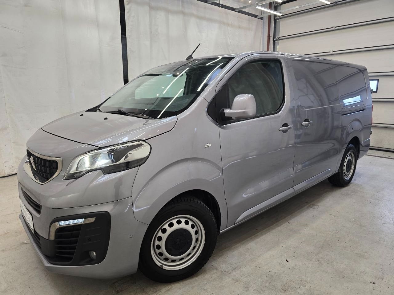 Peugeot Expert BlueHDi 122 L3 Plus Van