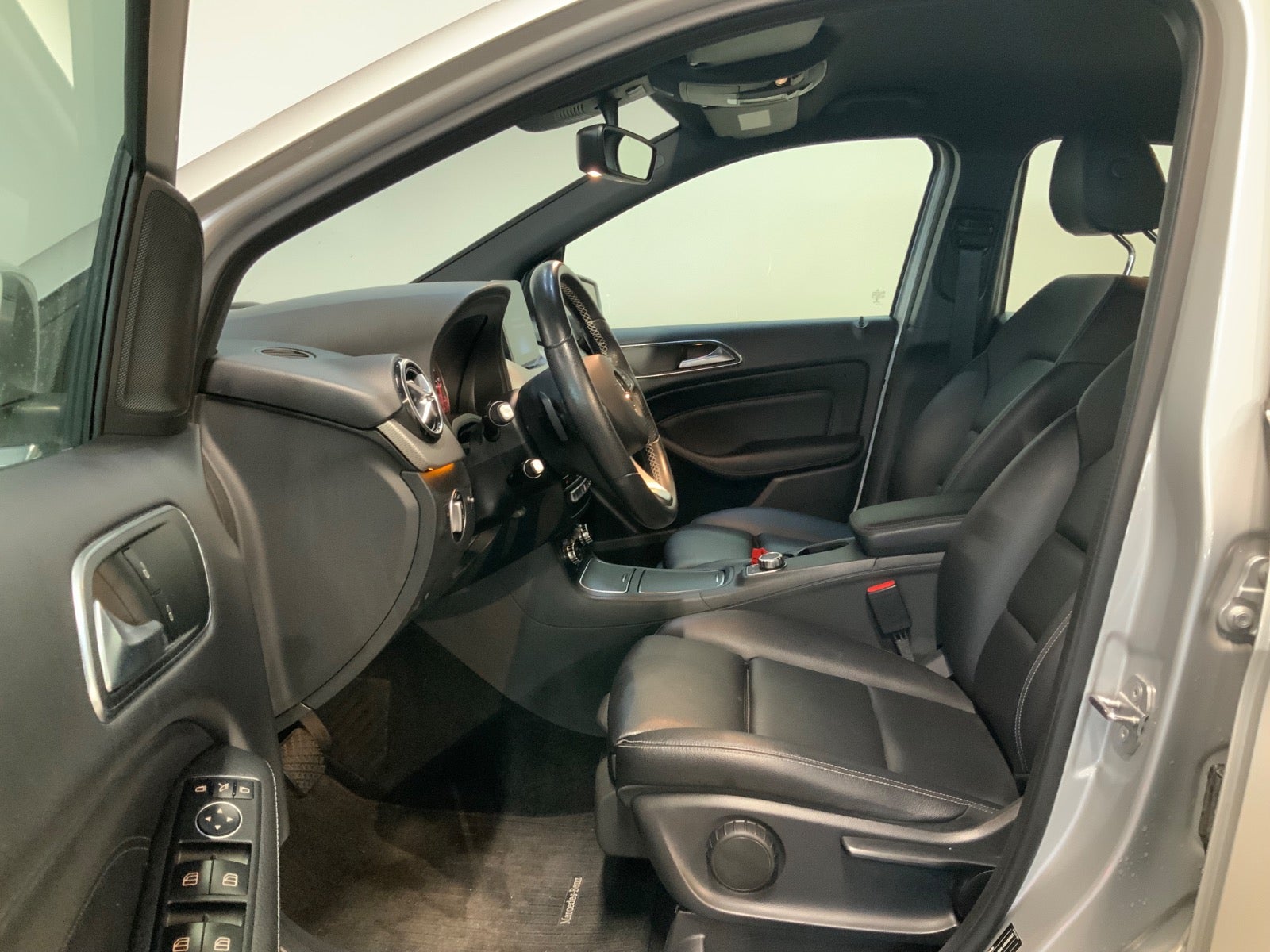Mercedes-Benz B 200 d (7/8)