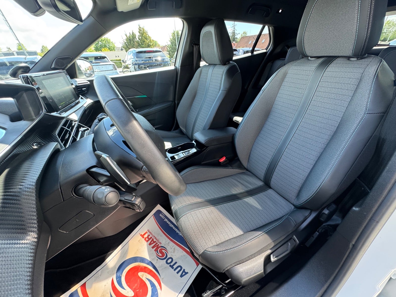 Billede af Peugeot 2008 1,2 PureTech 130 Allure Pack EAT8