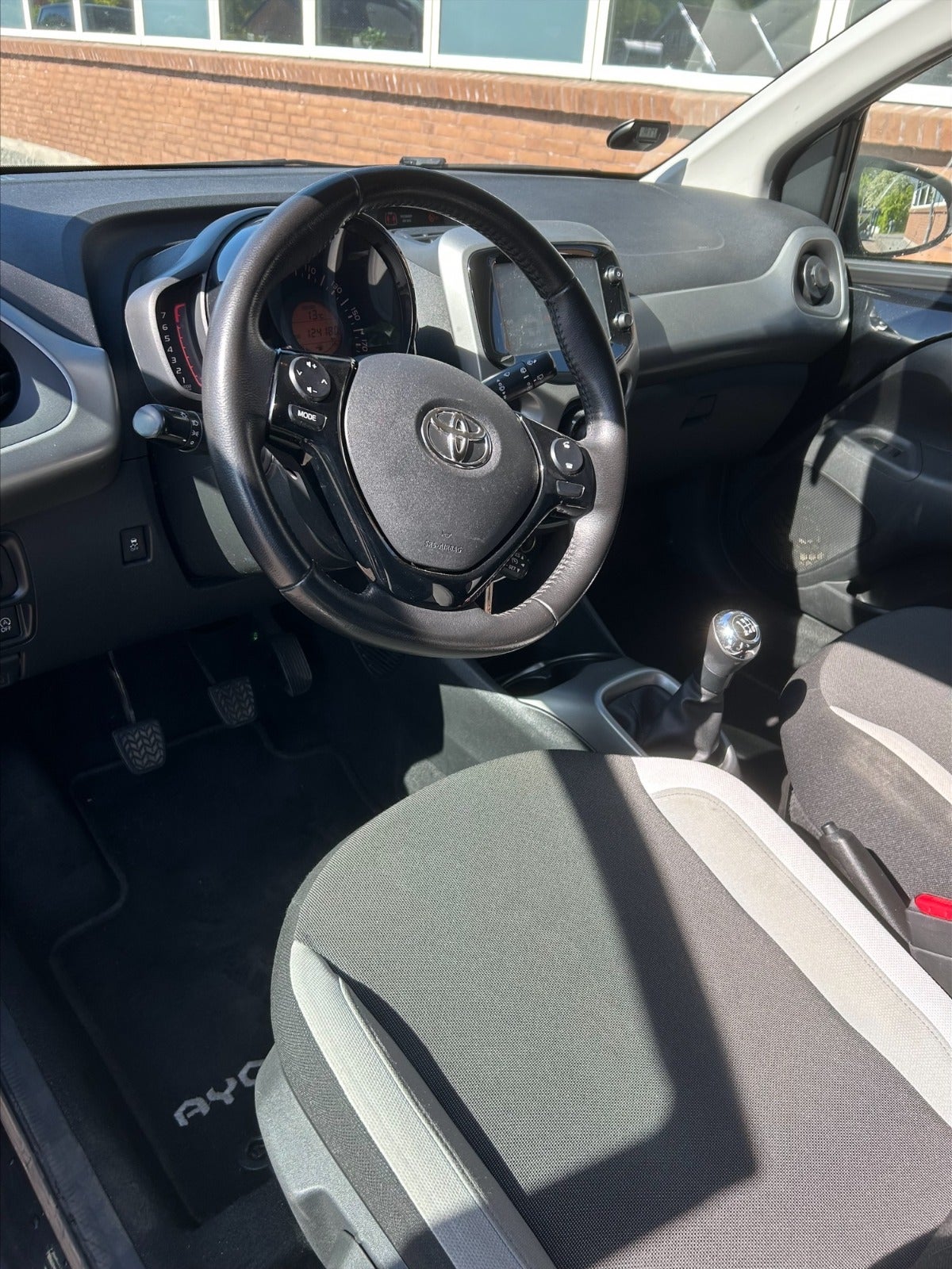 Billede af Toyota Aygo 1,0 VVT-i x-black