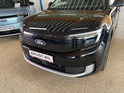 Ford Explorer Premium Extended Range  