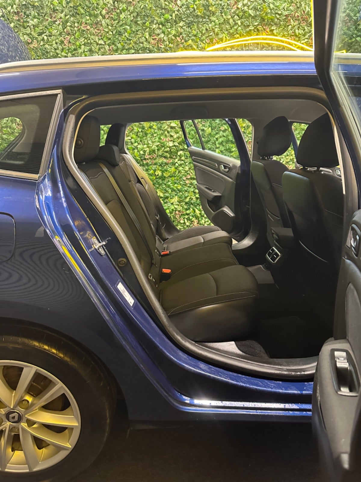Billede af Renault Megane IV 1,2 TCe 100 Zen Sport Tourer