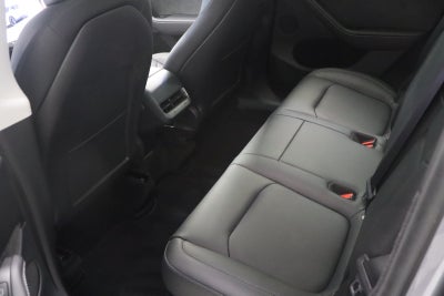 Tesla Model Y Performance AWD