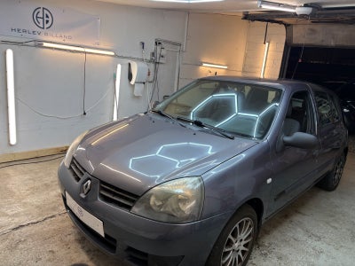 Renault Clio II 1,2 8V Basic Benzin modelår 2006 km 104000 nysynet ABS airbag centrallås startspærre