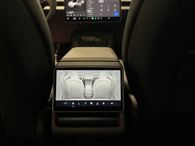 Tesla Model 3 RWD