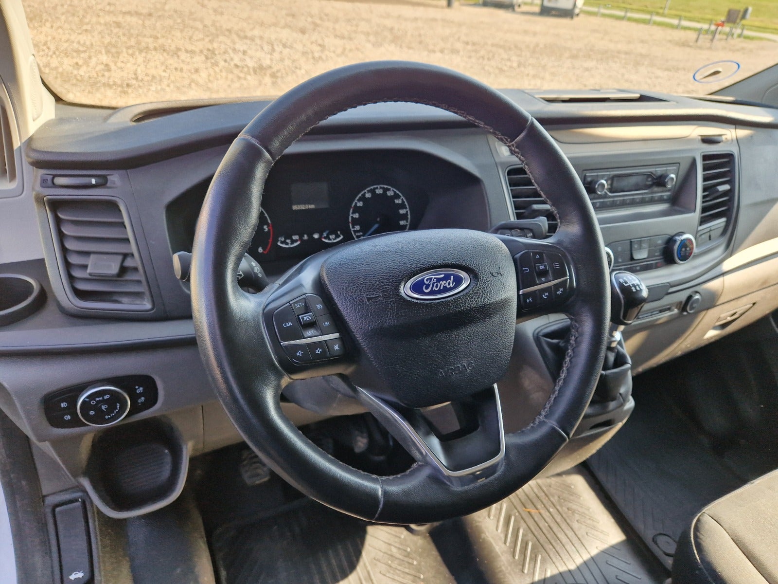 Billede af Ford Transit Custom 300L 2,0 TDCi 130 Trend Mandskabsvogn