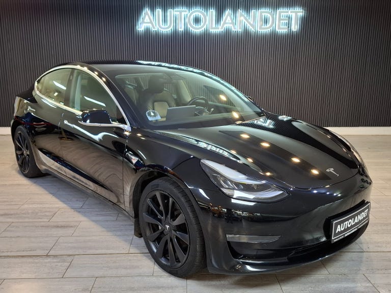 Tesla Model 3 Long Range AWD