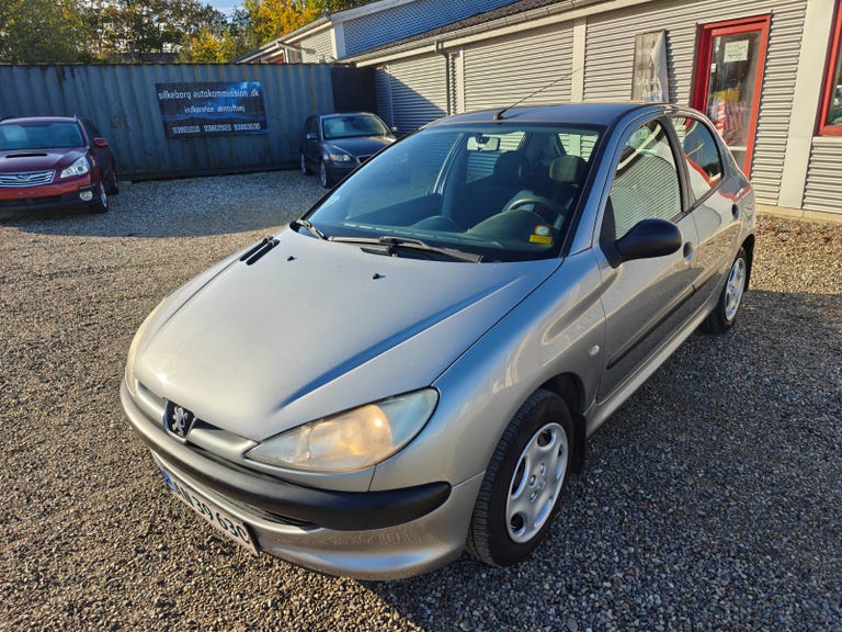 Peugeot 206 XR