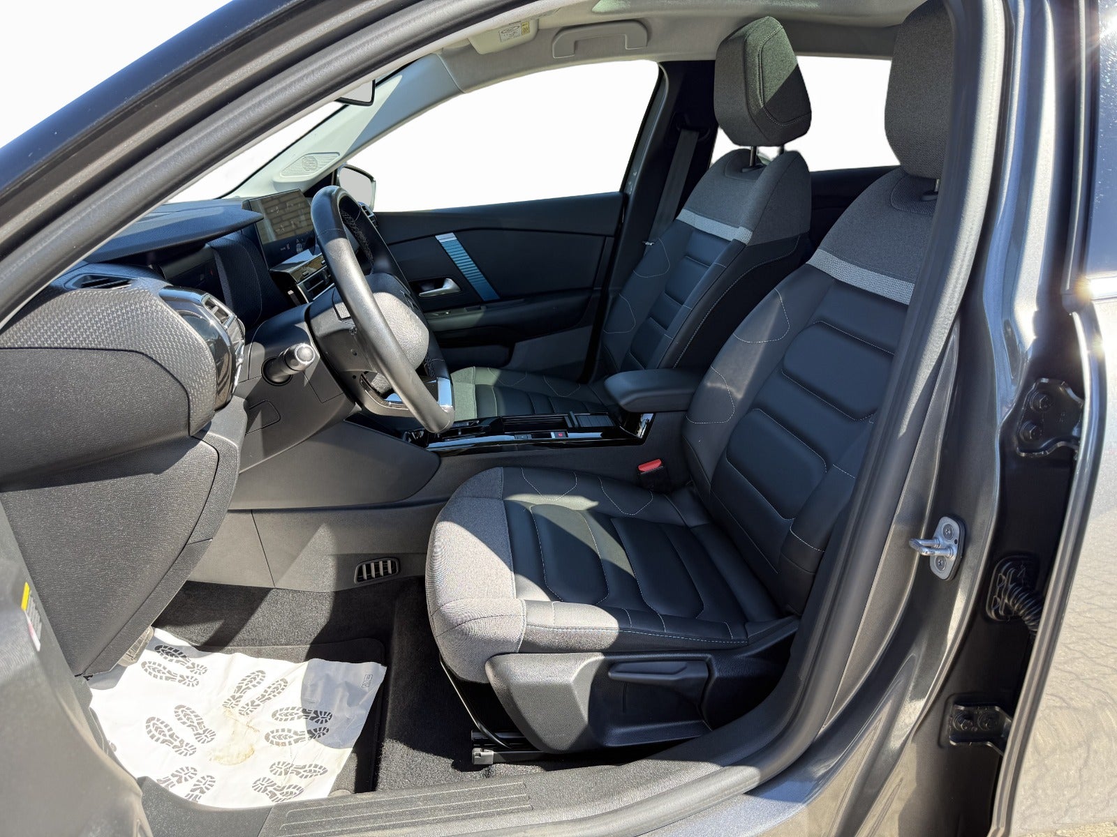 Billede af Citroën ë-C4 50 Shine Sport