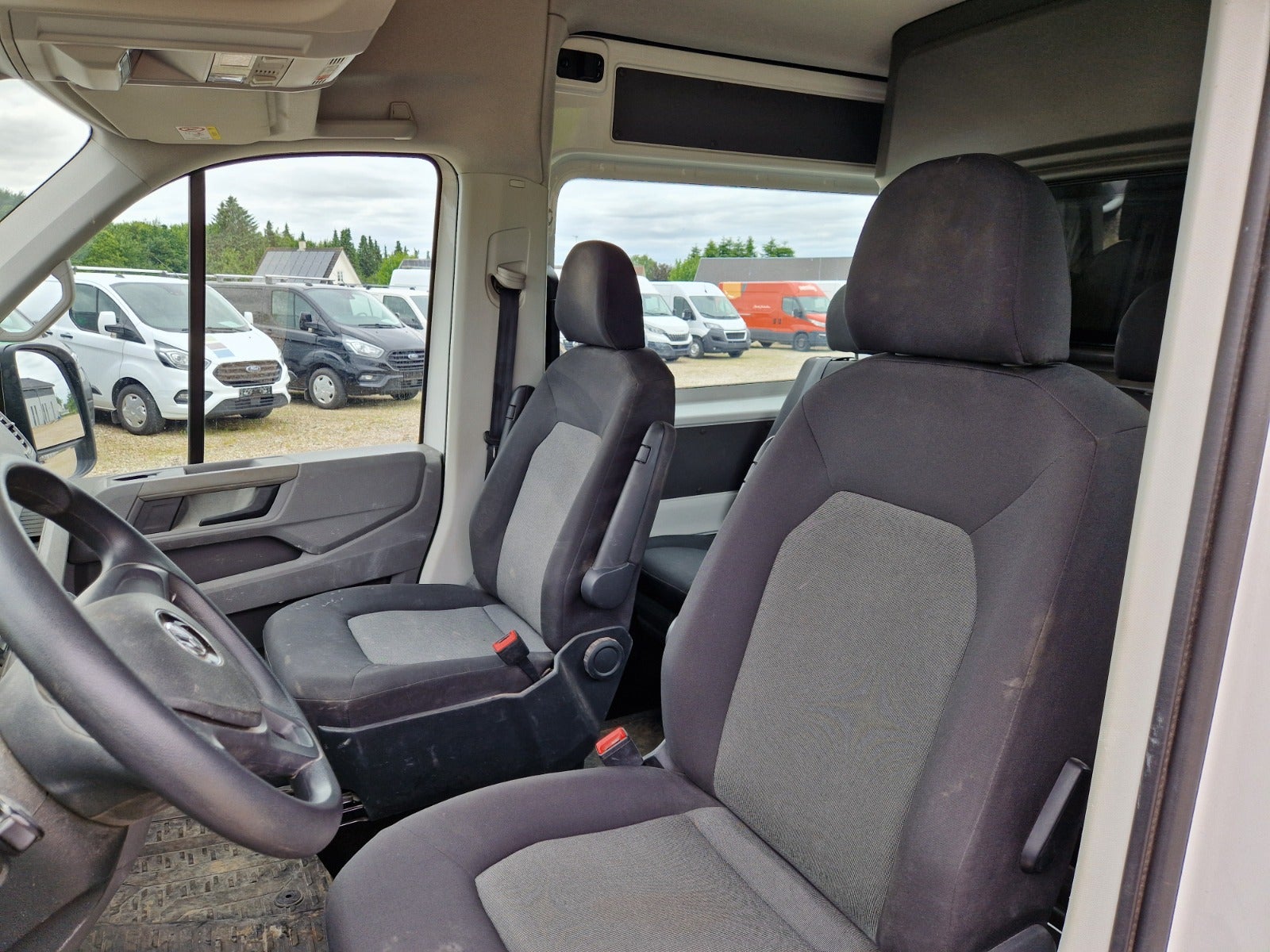 Billede af VW Crafter 35 2,0 TDi 177 Kassevogn L4H3