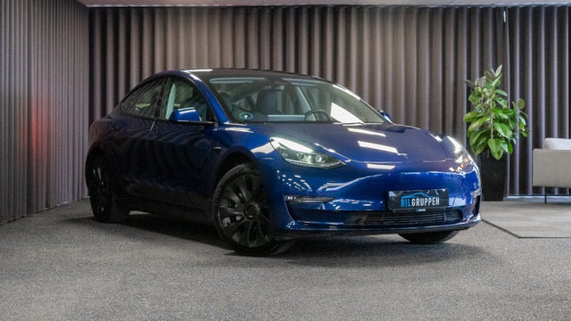 Tesla Model 3  Long Range AWD