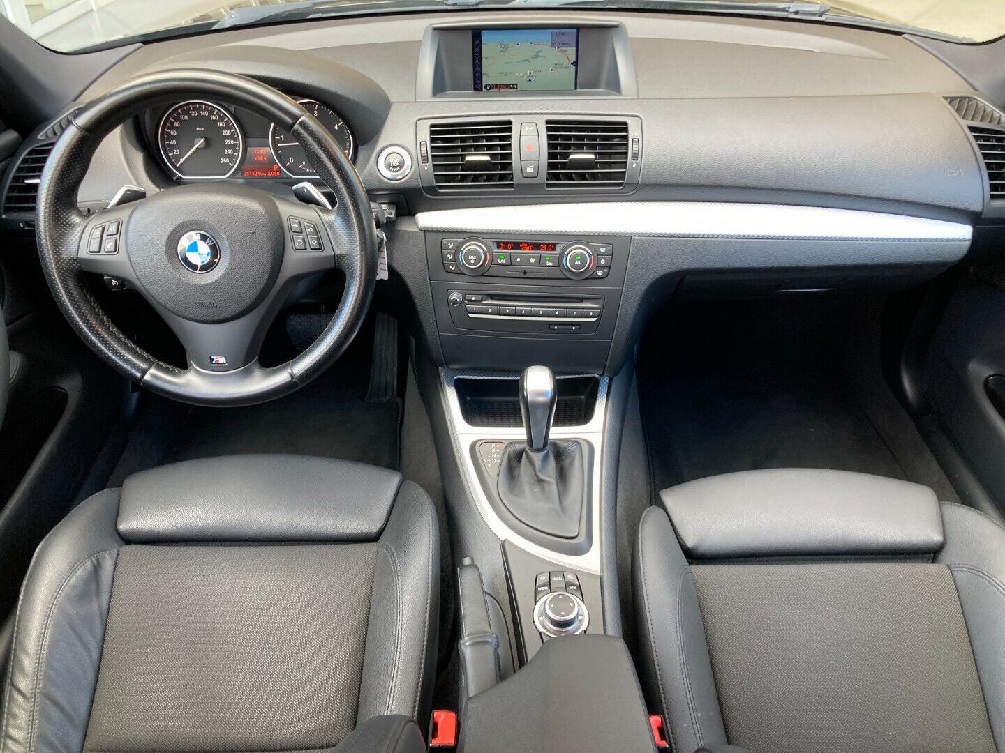BMW 123d 2011