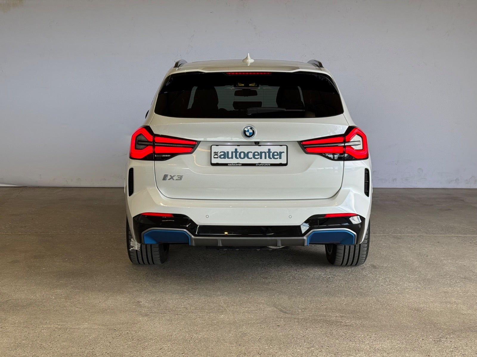 BMW iX3 Charged Plus M-Sport