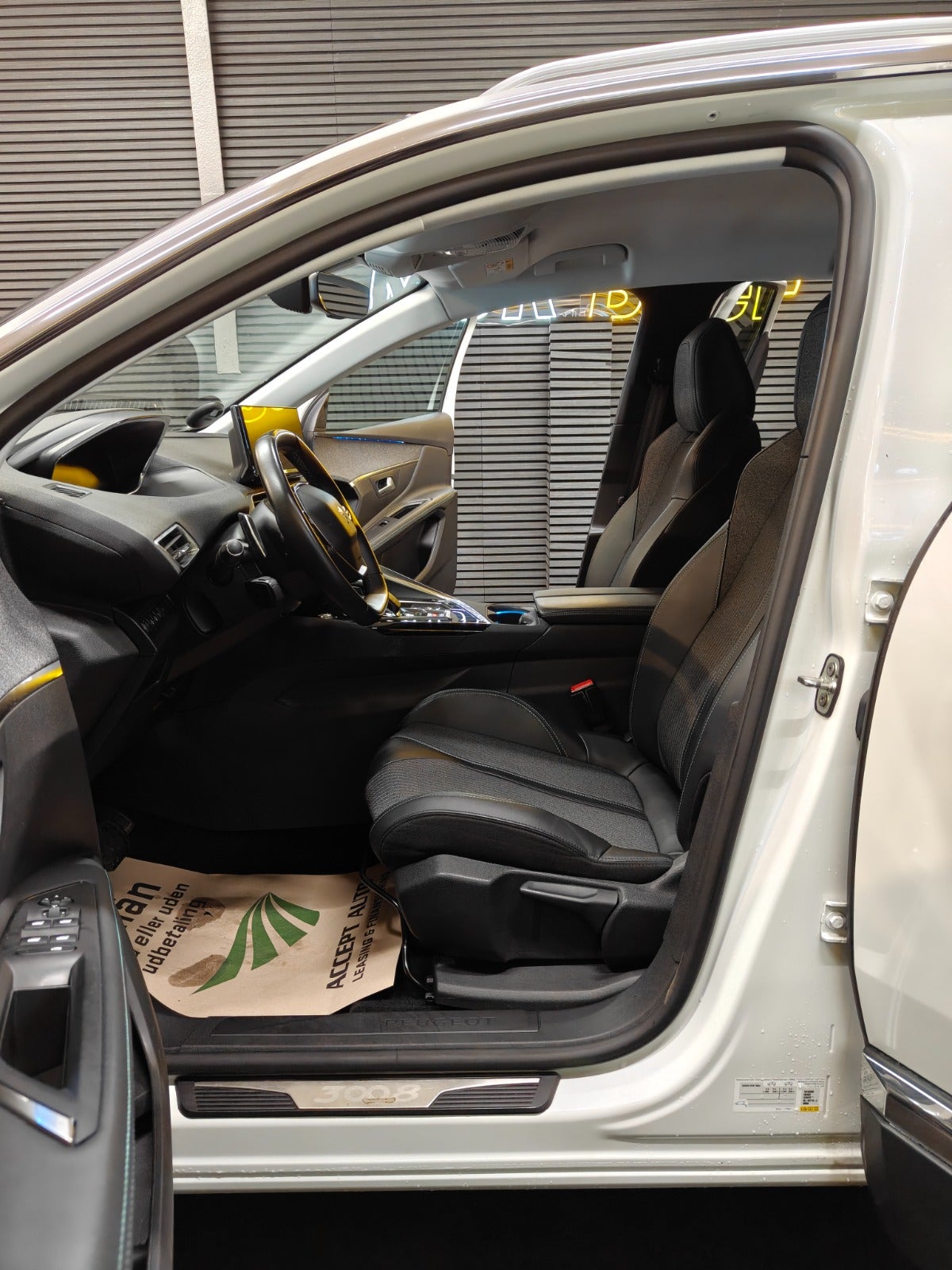Billede af Peugeot 3008 1,6 Hybrid Allure Pack EAT8