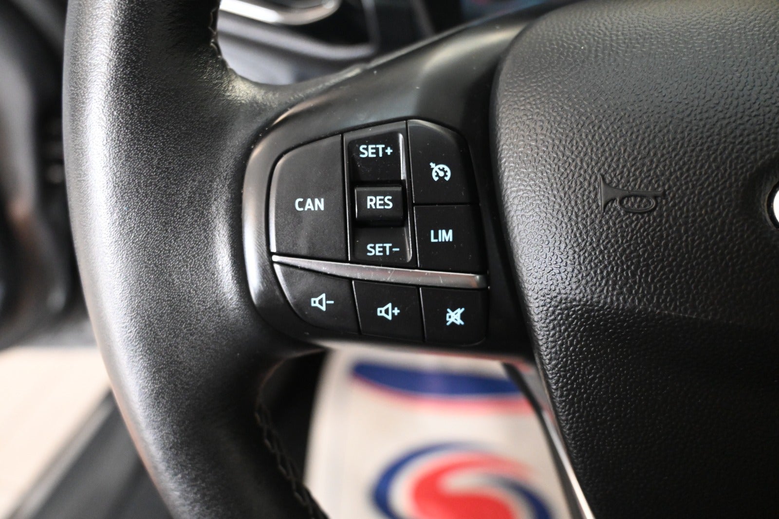 Ford Fiesta EcoBoost mHEV Titanium