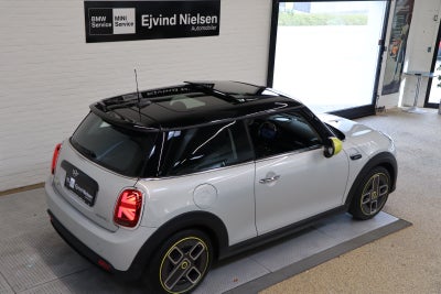MINI Cooper SE Camden Edition