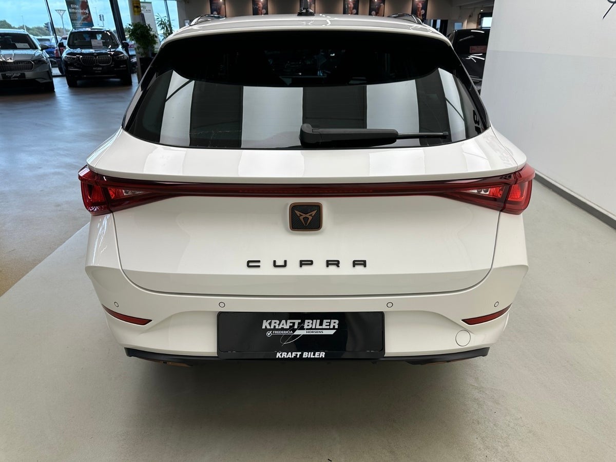 Billede af Cupra Leon 1,4 eHybrid Sportstourer DSG