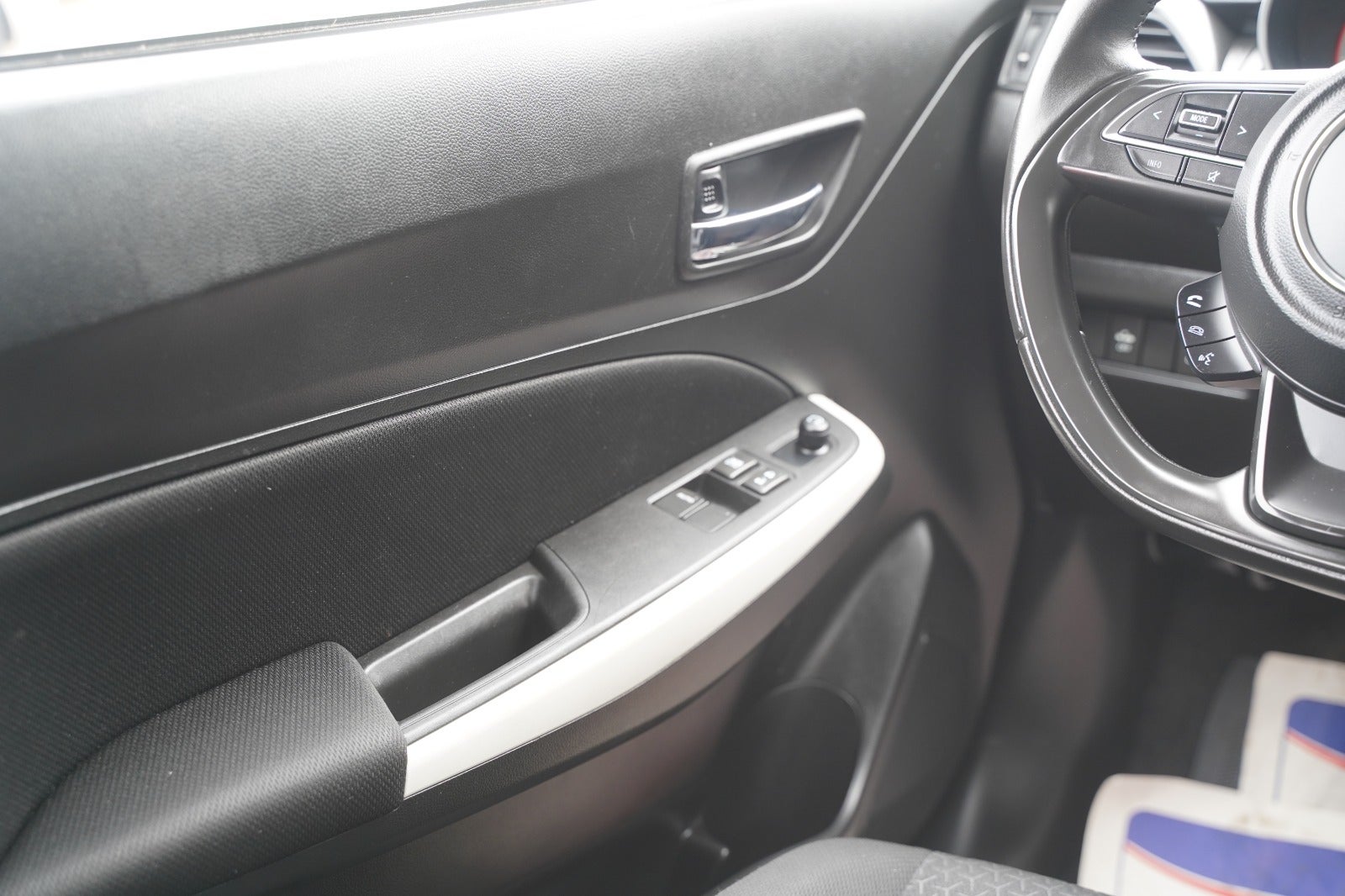 Billede af Suzuki Swift 1,2 Dualjet Exclusive CVT