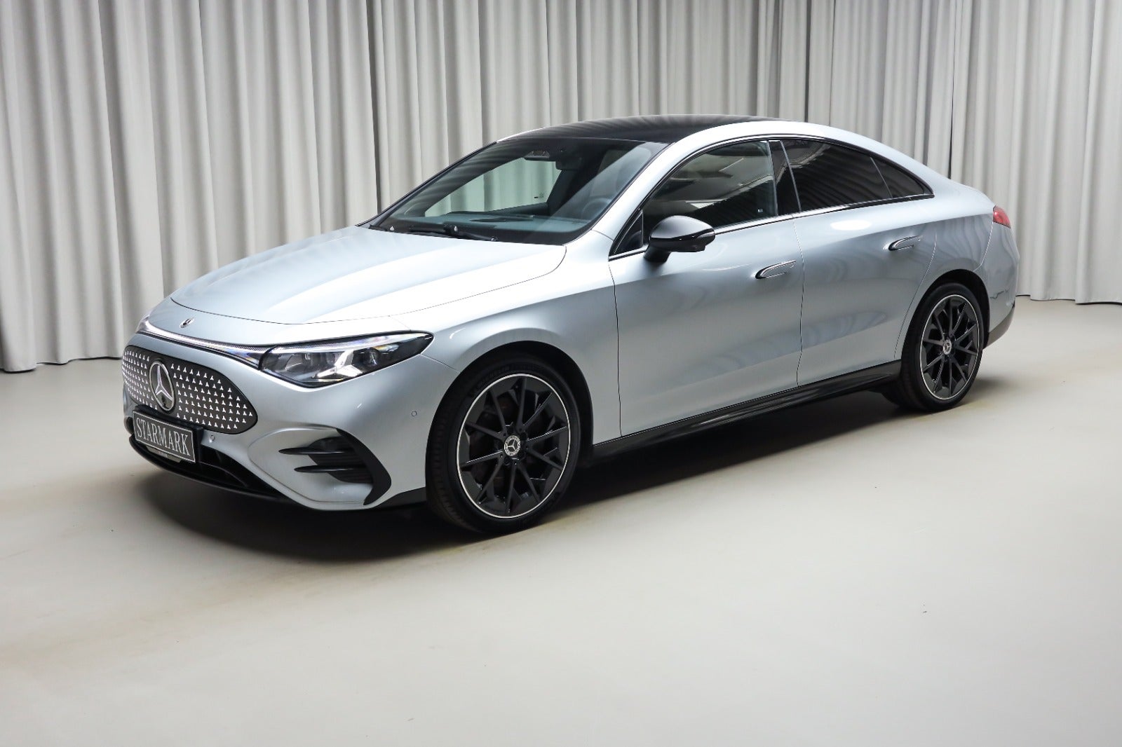 Mercedes-Benz CLA 250+ (1/8)
