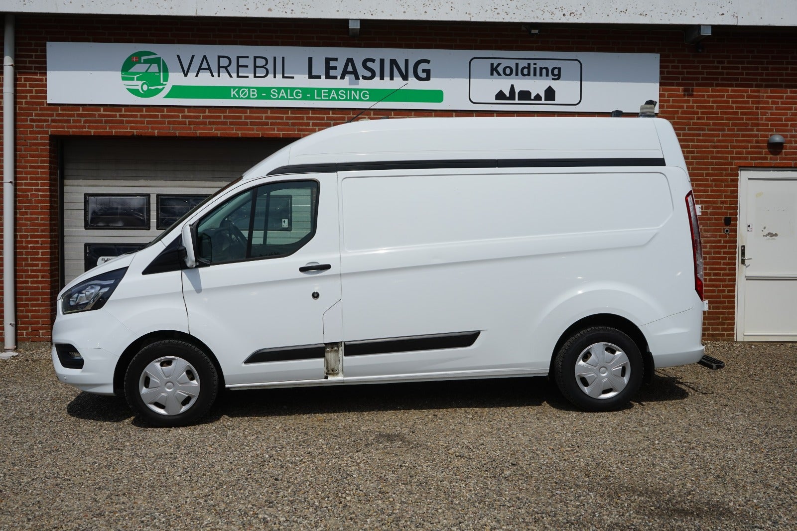 Billede af Ford Transit Custom 320L 2,0 TDCi 130 Trend