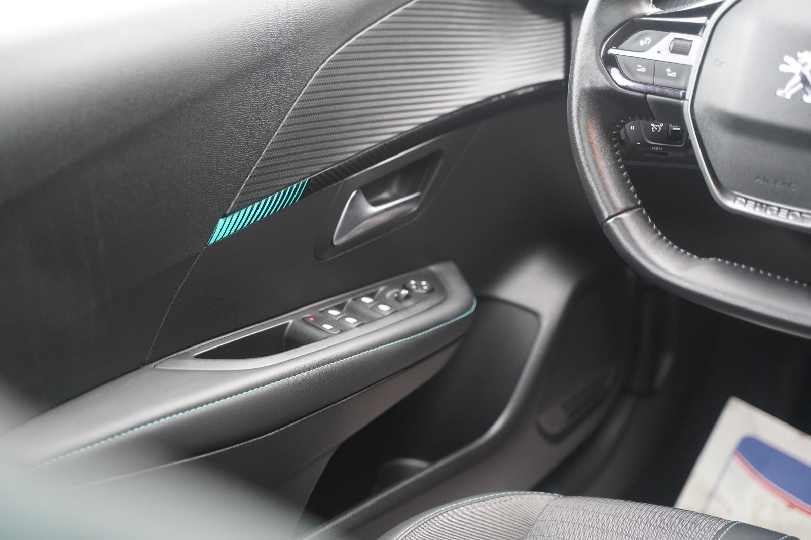 Billede af Peugeot 208 1,5 BlueHDi 100 Allure Sky