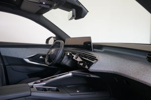 Peugeot e-5008