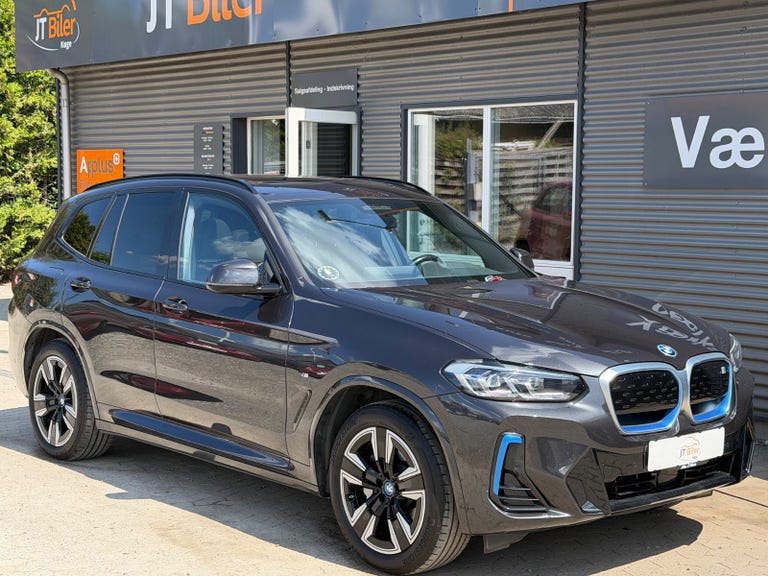 BMW iX3 Charged M-Sport