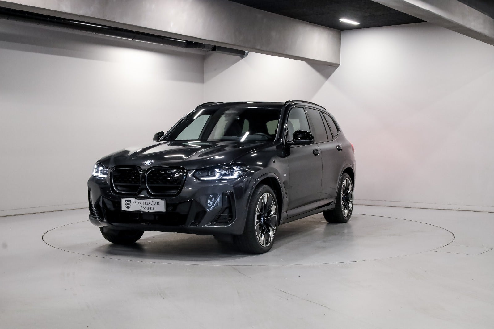 BMW iX3 Charged Plus M-Sport
