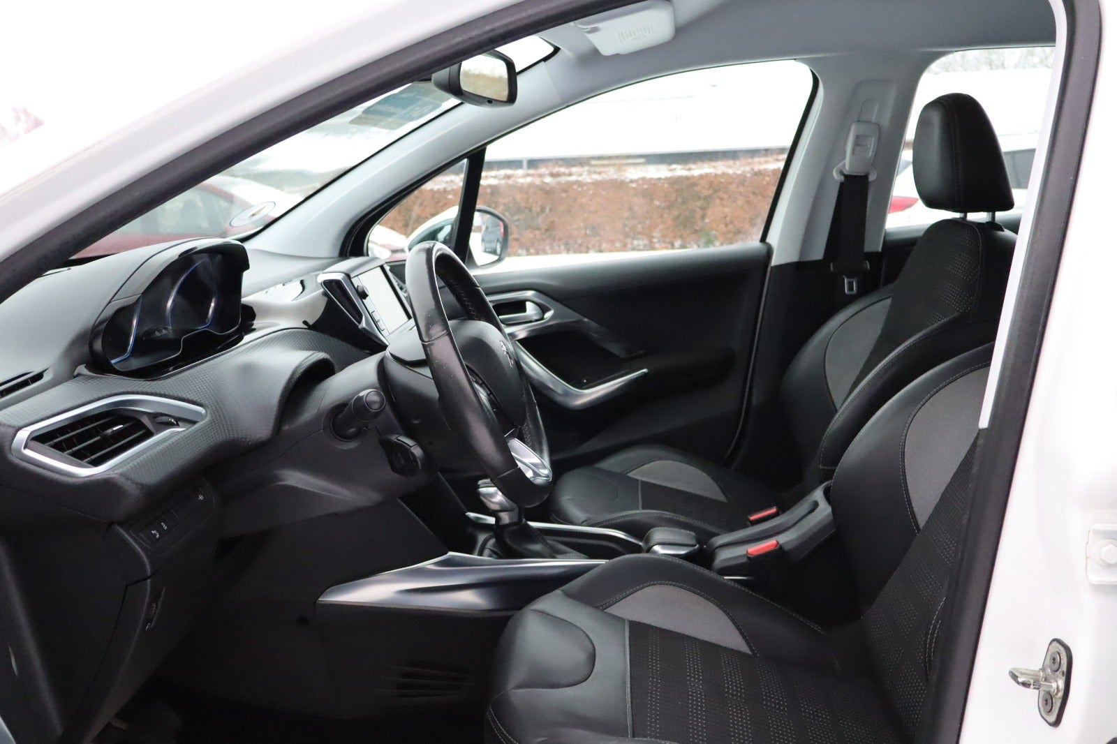 Billede af Peugeot 2008 1,2 VTi 82 Allure