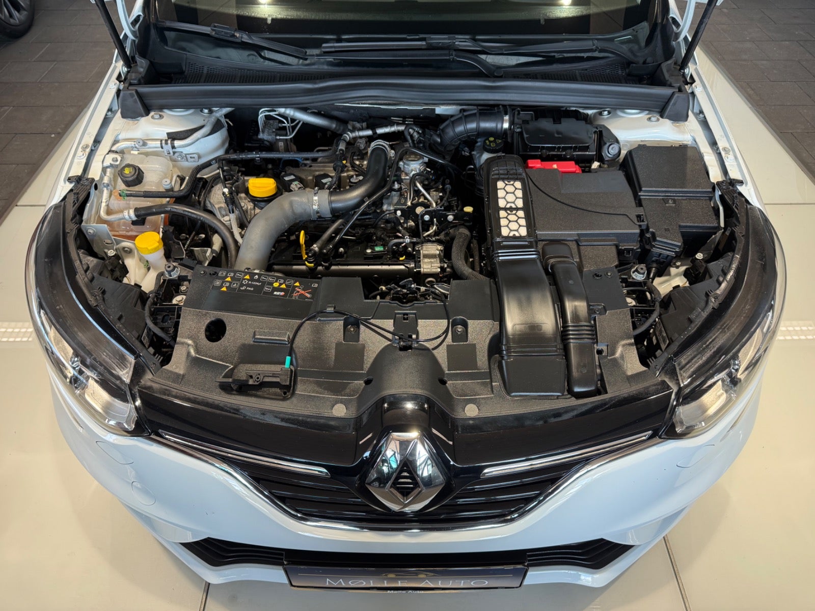 Billede af Renault Megane IV 1,2 TCe 100 Zen Sport Tourer