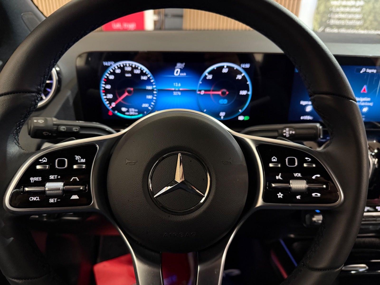 Billede af Mercedes EQA350  Progressive 4Matic