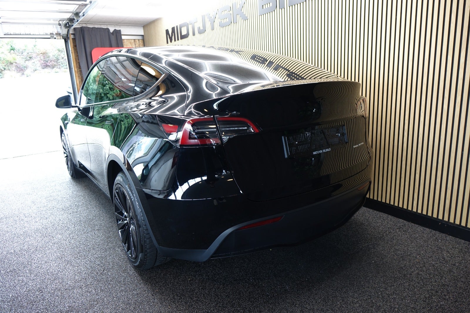 Tesla Model Y, Billede 7