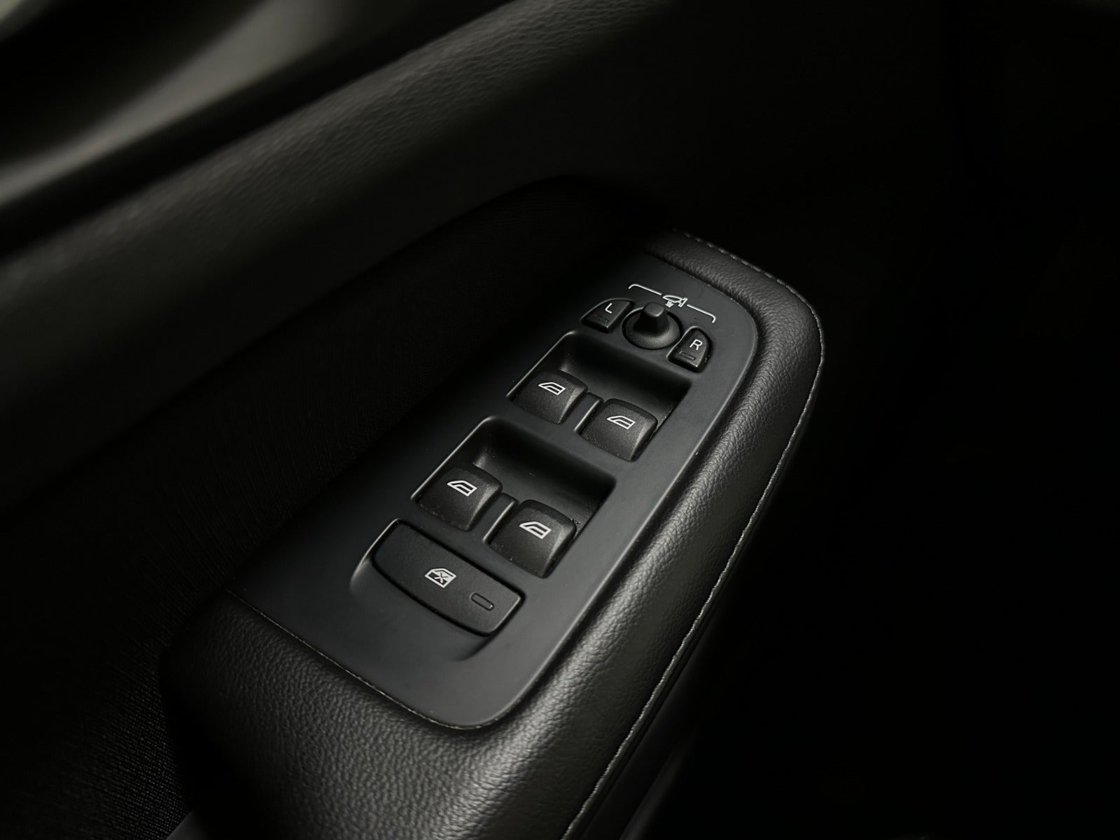 Billede af Volvo V60 2,0 D3 150 Momentum aut.