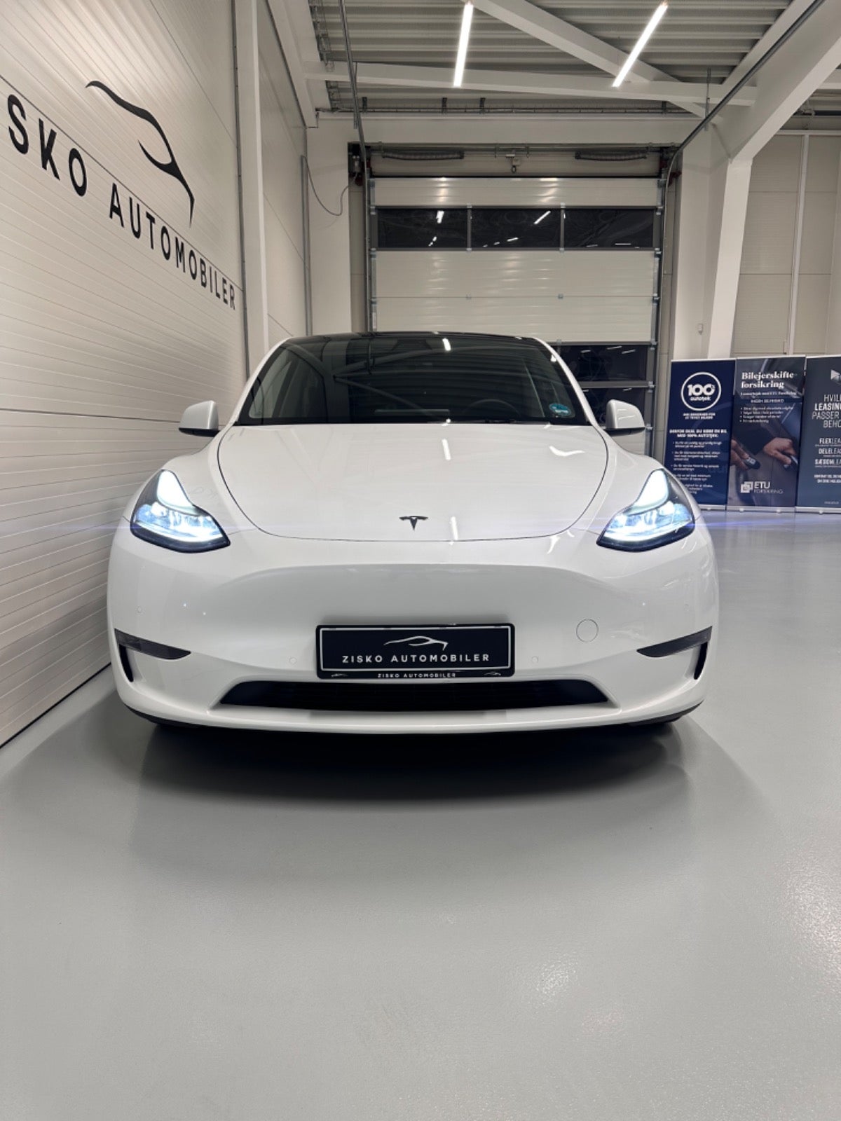 Tesla Model Y 2022