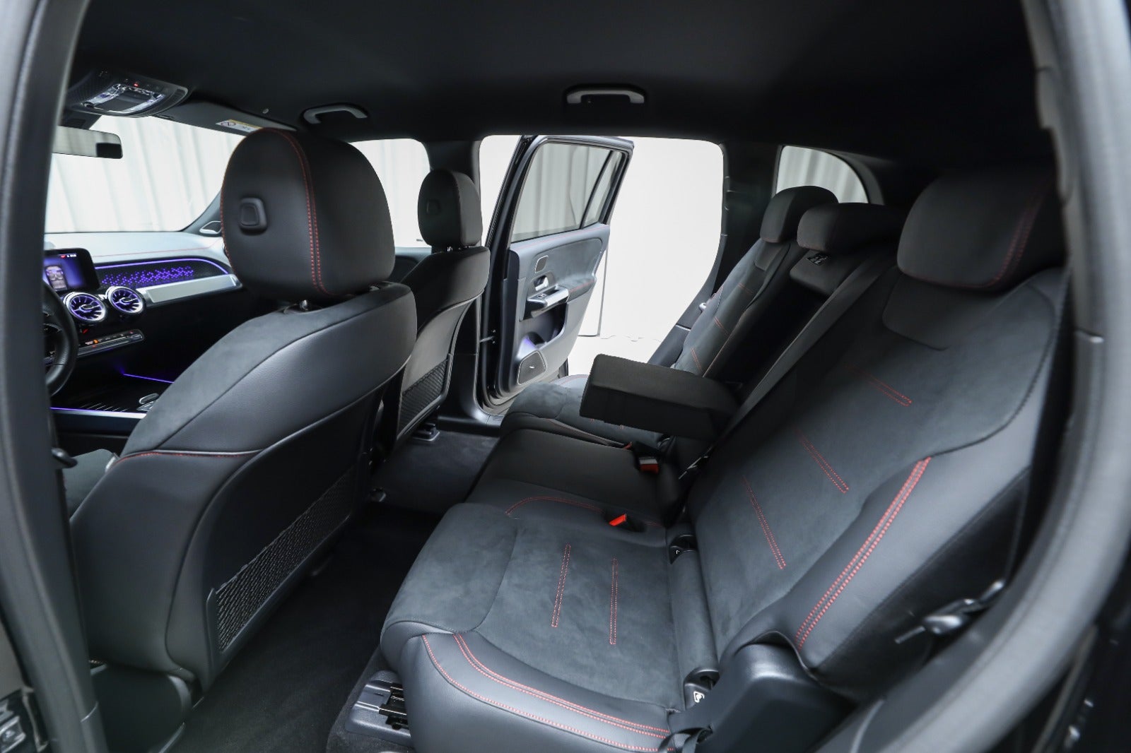 Mercedes-Benz EQB 250+ (5/8)